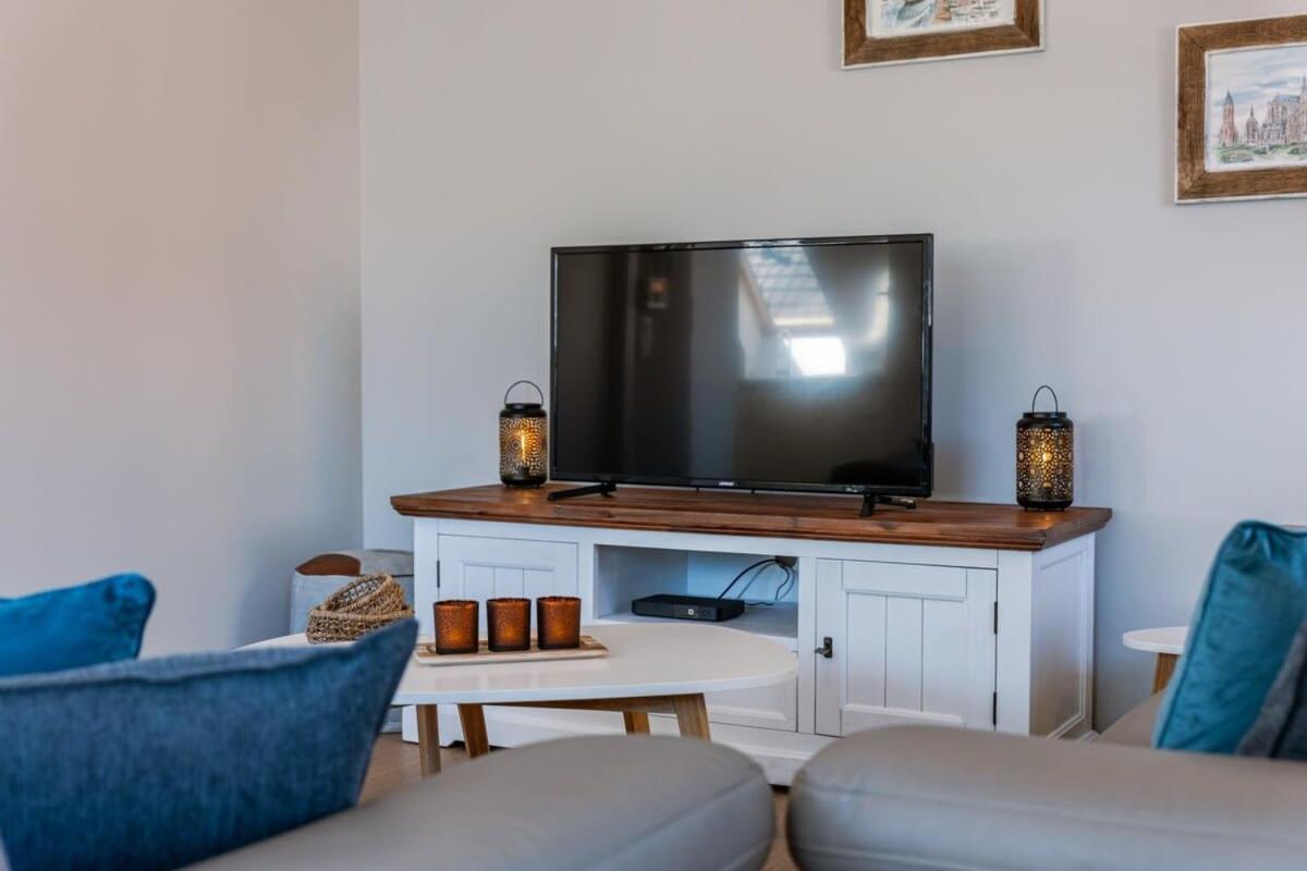 Huswell - Centrally Located Apartment With Sunny Terrace Oostende Exterior foto